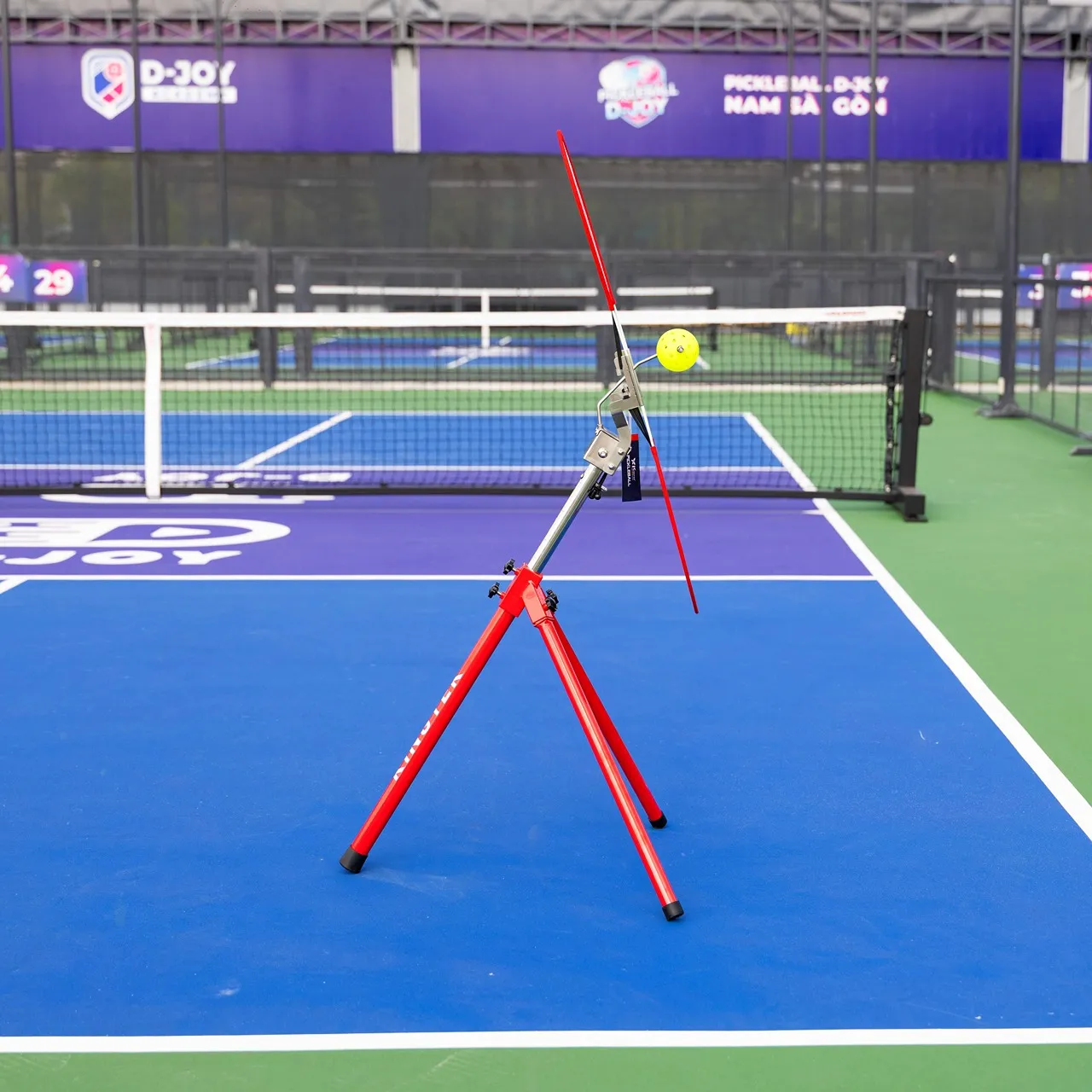 thiết bị tập topspin pickleball màu đỏ 4